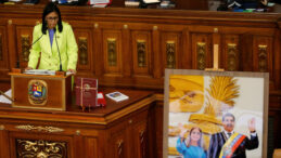 Venezuela'nın Ge&ccedil;ici Lideri: Tehditlerle Korkmuyorum