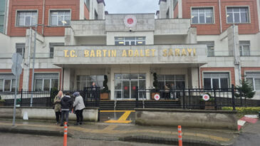 Vurulan K&ouml;peğin Davasına Tarım ve Orman M&uuml;d&uuml;rl&uuml;ğ&uuml; De M&uuml;dahil Edildi