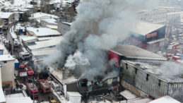 Yangında İki Kişi Hayatını Kaybetti, &Uuml;&ccedil; Engelli &Ccedil;ocuk Yetim Kaldı