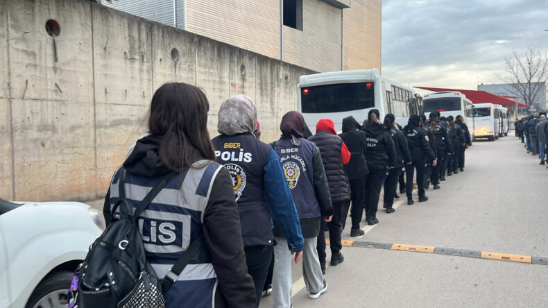 Yarım Milyar TL'lik Para Akışı: Ş&uuml;pheliler Adliyeye Sevk Edildi