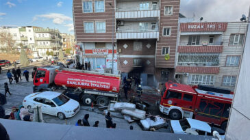Yatak &Uuml;retim At&ouml;lyesinde Yangın &Ccedil;ıktı