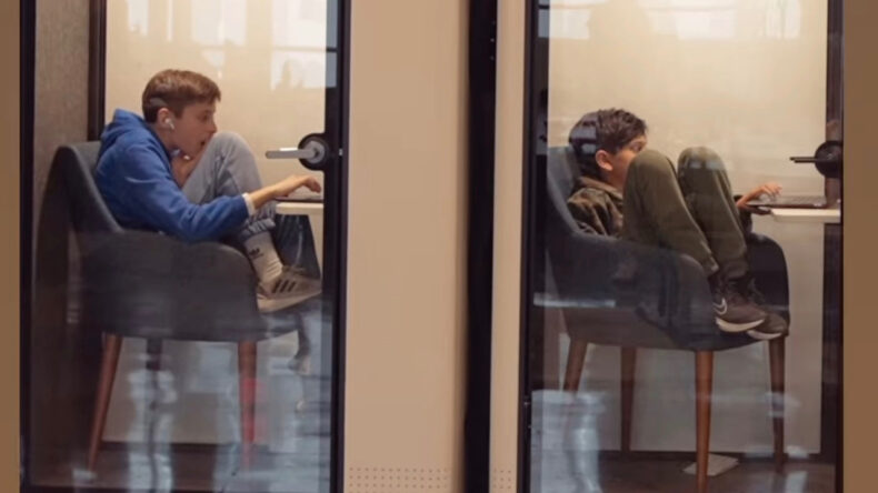 Yıllık &Uuml;creti 3 Milyon TL Olan &Ouml;zel Okulda Yapay Zeka Eğitimi Veriliyor