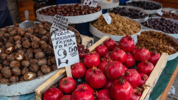 Yunanistan'da Esnaftan Y&uuml;ksek Fiyatlara Karşı Grev Kararı