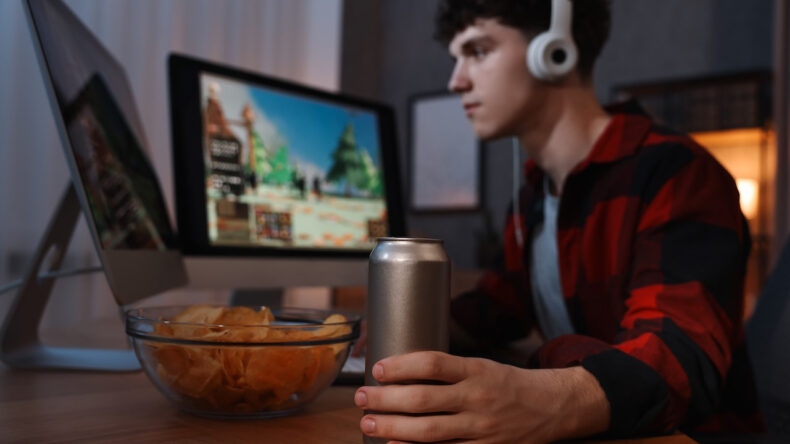 16 Yaş Altındakilere Enerji İ&ccedil;eceği Yasağı Geliyor