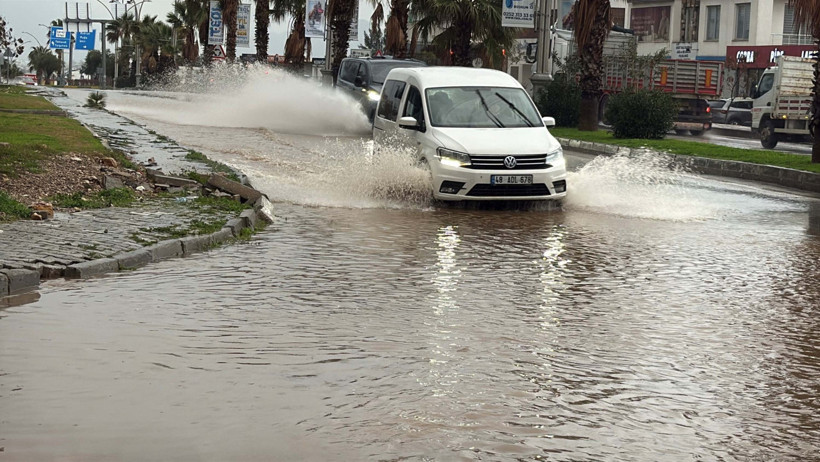 Su Bastıran Yağışlar