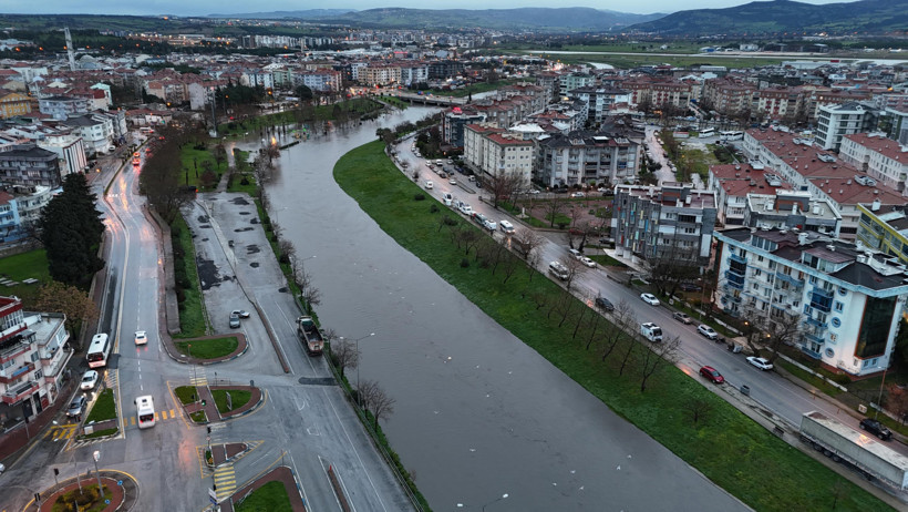 İşletmeler Su Altında Kaldı