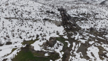 3 Bin Yıllık Taş Yapılar Kar Altından Ortaya &Ccedil;ıktı