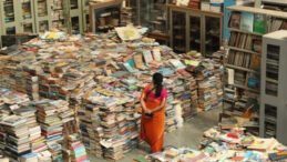 50 Yılda 2 Milyon Kitap Biriktiren İş&ccedil;i K&uuml;t&uuml;phane A&ccedil;tı