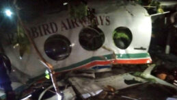 7 Kişiyi Taşıyan Ambulans U&ccedil;ak D&uuml;şt&uuml;