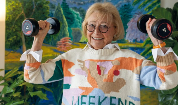 87 Yaşında '&Ouml;l&uuml;ms&uuml;zl&uuml;k' Arayışında: Gen&ccedil;leşmek İ&ccedil;in Servet Harcıyor