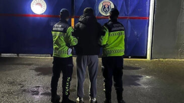 9 Ayrı Su&ccedil;tan Aranan Kişi, Arkadaşının Kimliğiyle Yakalandı