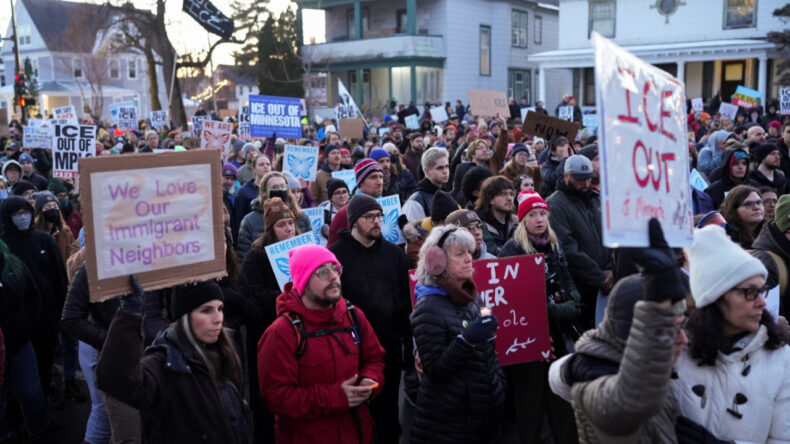 ABD Yönetimi, Sosyal Medyada Muhaliflerin İzini Sürüyor