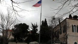 ABD'den İsrail'deki El&ccedil;ilik &Ccedil;alışanlarına İzin: 'U&ccedil;uşlar Devam Ediyorken…'