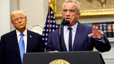 ABD'li Sağlık Bakanı'ndan Şaşırtan A&ccedil;ıklama: Diyetle Şizofreni Tedavi Edilebilir