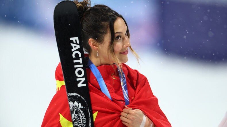 ABD'yi &Ouml;fkeye D&uuml;ş&uuml;ren Olimpik Sporcu Sessizliğini Aşmayı Başardı