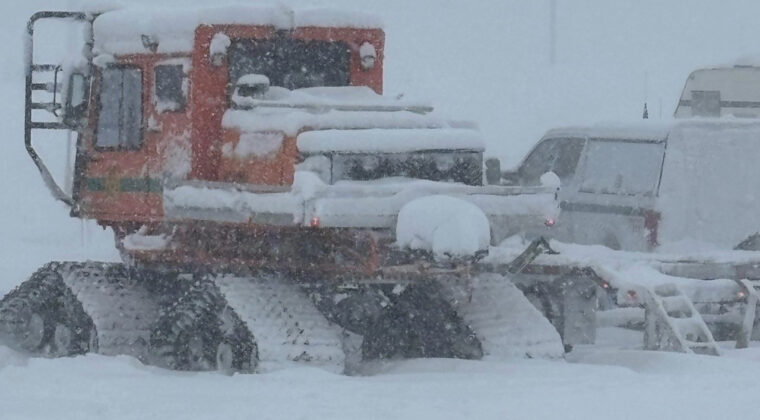 ABD&rsquo;de &Ccedil;ığ Faciası: 8 Kayak&ccedil;ı Hayatını Kaybetti, 1 Kayıp