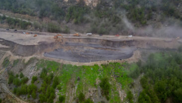Adana'nın Feke İl&ccedil;esinde Taşımalı Eğitime Ara Verildi