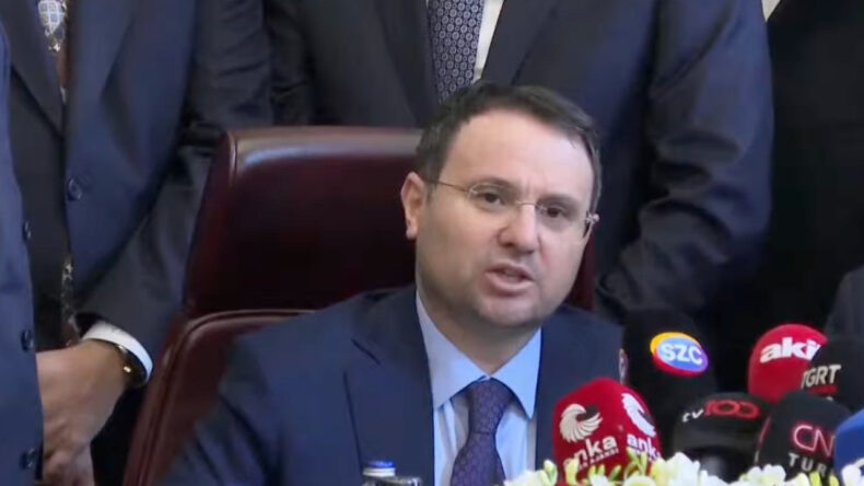 Akın G&uuml;rlek, Adalet Bakanlığı G&ouml;revine Atandı