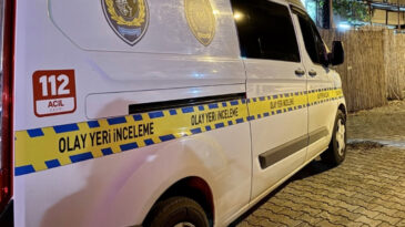 Aksaray&rsquo;da Bir Villada &Uuml;&ccedil; Kişi Silahla Yaralandı