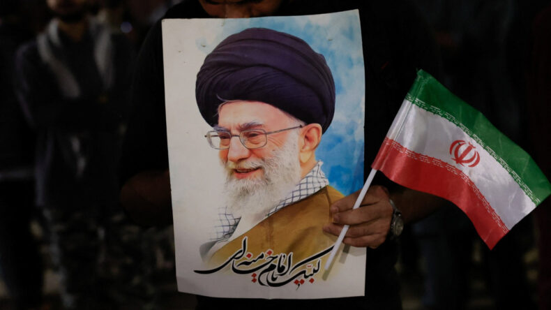 Ali Hamaney Muamması: İsrail Öldü Dedi, İran Yalanladı