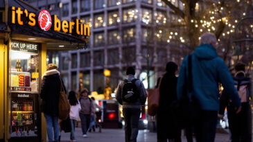 Almanlara G&ouml;re ABD, D&uuml;nya Barışına En B&uuml;y&uuml;k Tehditlerden Biri