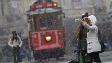 Ankara ve İstanbul&rsquo;da Kar ve Karla Karışık Yağmur Bekleniyor