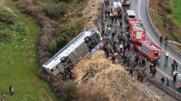 Antalya'da Feci Kaza: 8 Kişi Hayatını Kaybetti, 26 Yaralı