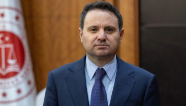 Bakan G&uuml;rlek'in A&ccedil;ıklamalarına 80 Barodan Ortak Tepki