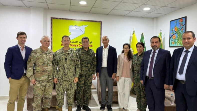 Barrack, Mazlum Abdi ile Yol Haritasını G&ouml;r&uuml;şt&uuml;