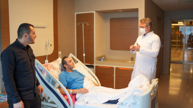 Baskılara Rağmen Kayınpederi ile "Canciğer" Oldular