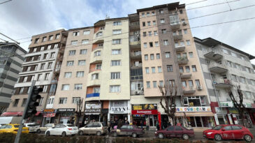 Baz İstasyonunu Tamir Ederken 7. Kattan D&uuml;şen İş&ccedil;i Hayatını Kaybetti