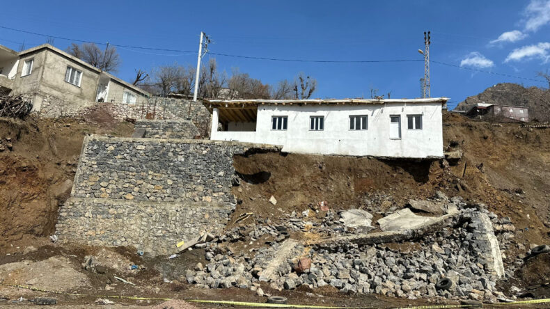 Bir Haftalık Yağış Felakete Yol A&ccedil;tı: Ev Oturulamaz Hale Geldi