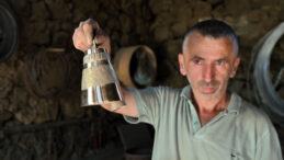 Bir K&ouml;y&uuml;n Sesi D&uuml;nyaya Taşıyor: K&uuml;rt&uuml;n Zili Avrupa'ya A&ccedil;ılıyor