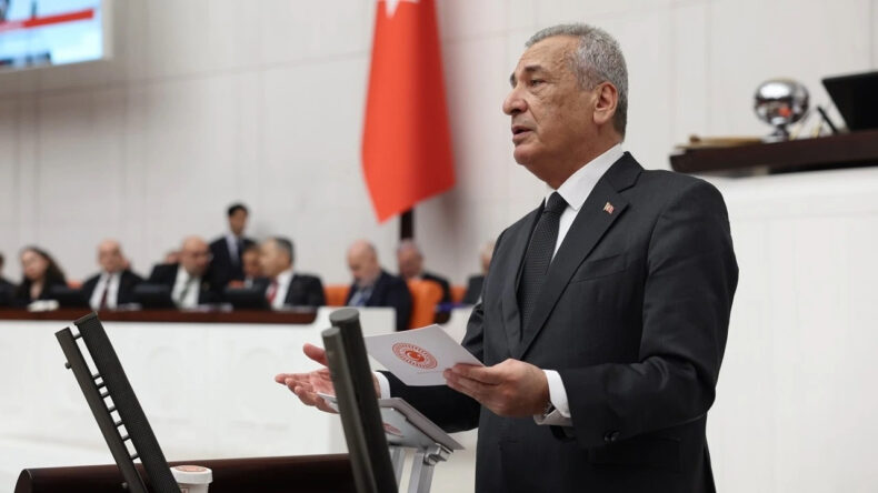 B&uuml;y&uuml;k Tepki: 99 Yıl Ne Demek, Tapusunu da Verseydiniz