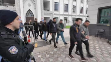 &Ccedil;ocukların M&uuml;stehcen G&ouml;r&uuml;nt&uuml;lerini Depolayan 12 Kişi Tutuklandı