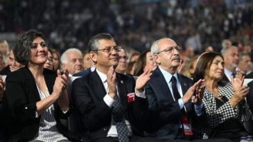 CHP Kurultay Ceza Davası Ertelendi: Savcı 'Dosyalar Birleştirilsin' &Ouml;nerisiyle Geldi