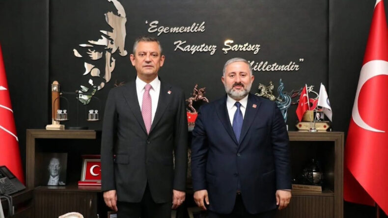CHP'de İstifa: MYK Kararını Beklemeden Bıraktı