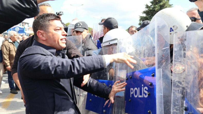 CHP'li Belediye Başkanı Para Cezası Aldı