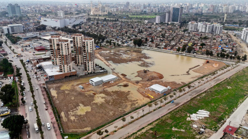 Conolara Yeni Komşu