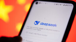 DeepSeek, ChatGPT'yi sarsmıştı… &Ccedil;inlilerden yapay zekada dengeleri yeni hamle