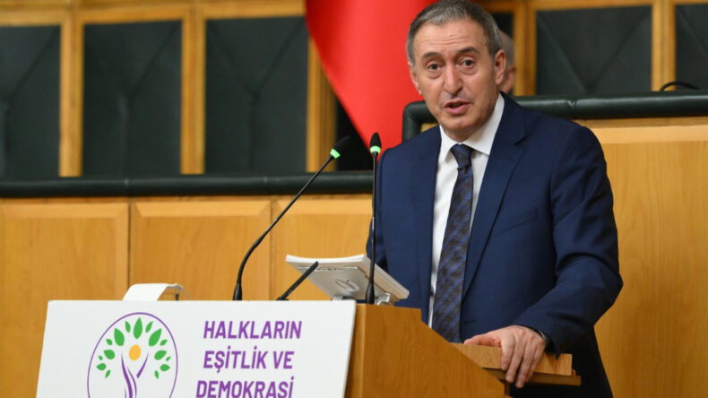 DEM'den Bah&ccedil;eli'ye &Ouml;calan ve Demirtaş Yanıtı