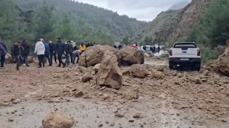 Dev Kayalar Yola Sa&ccedil;ıldı