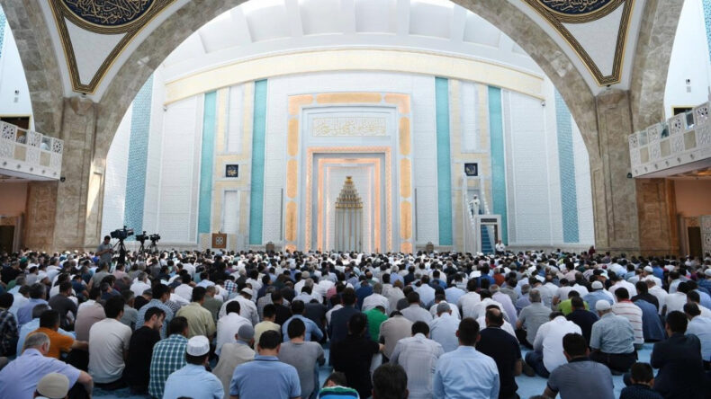 Diyanet: İnsan G&uuml;nden G&uuml;ne Yalnızlaşıyor