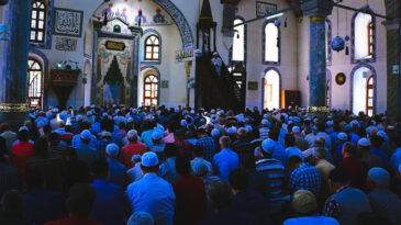 Diyanet'ten Bağımlılık &Uuml;zerine Hutbe