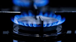 Doğal Gaz Alarmı: Depolar Boşaldı, Fiyatlar Arttı