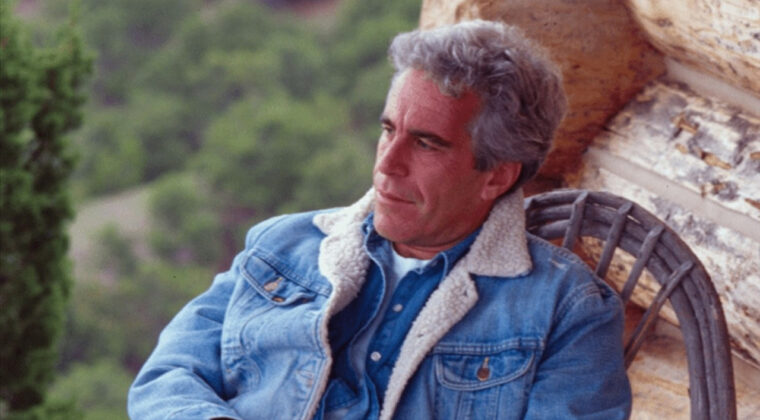 Epstein, Jinekolog Dr. Landon'a Para Aktarmış