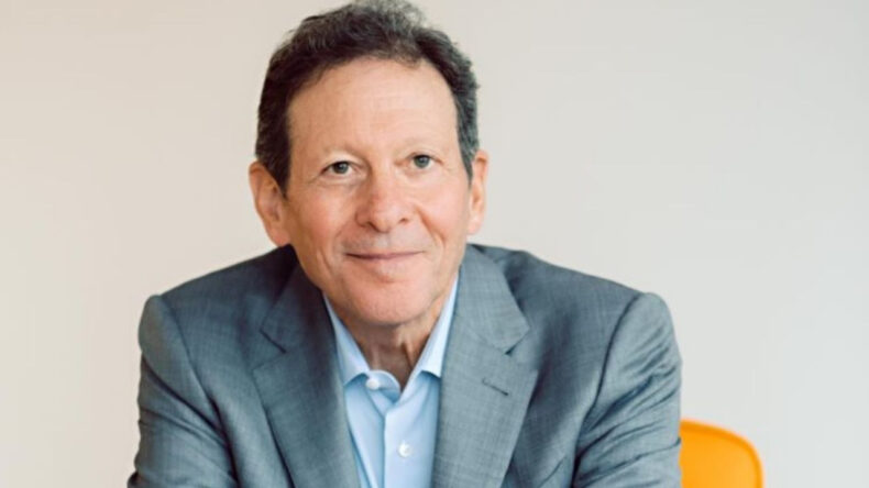 Epstein Skandalı Dev Otel Zincirini Sarstı: Milyarder Patron İstifa Etti