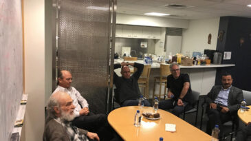 Epstein'in Kabe &ouml;rt&uuml;s&uuml;n&uuml; incelediği adamın kimliği ortaya &ccedil;ıktı