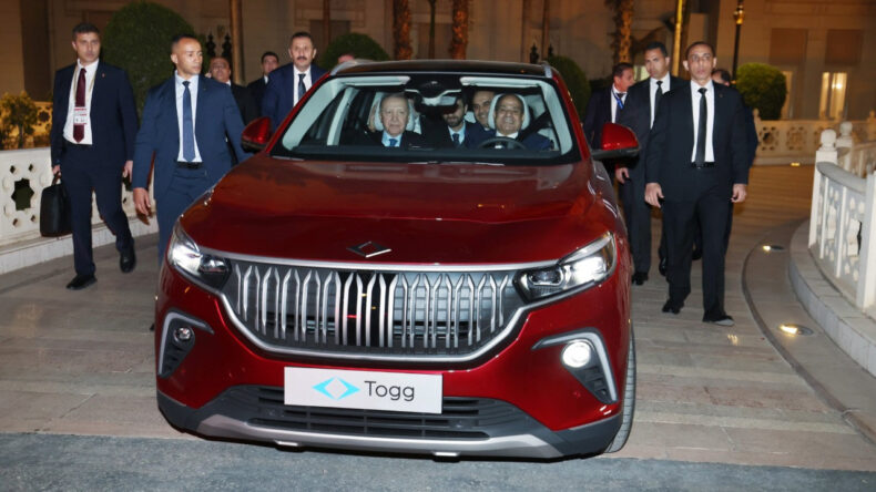 Erdoğan, Sisi&rsquo;ye Togg Hediye Etti