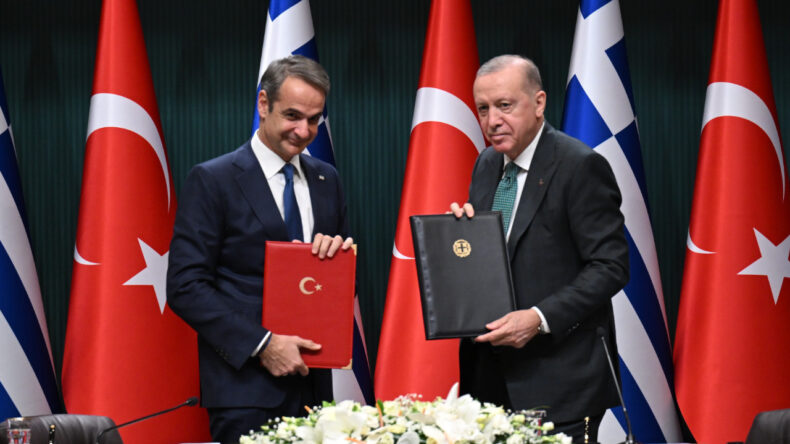 Erdoğan ve Mi&ccedil;otakis'ten 'vize' konulu toplantı